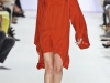 Красное платье спортивного стиля от Lacoste