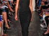 Длинное черное спортивное платье от Victoria Beckham