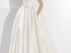 Длинное свадебное платье с кружевным верхом фото