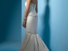 Свадебное платье 2011 со шлейфом