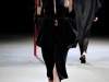 Необычные вязаные платья 2012-2013 фото Yohji Yamamoto