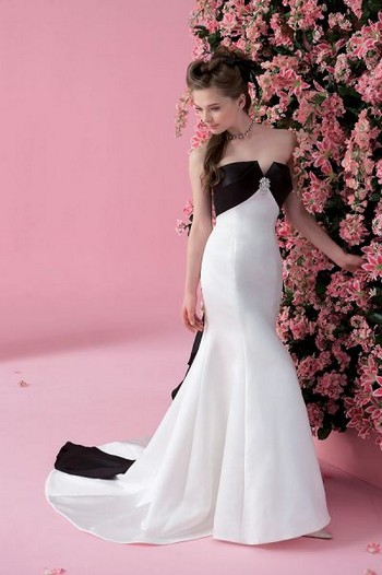 Черно белое платье свадебное