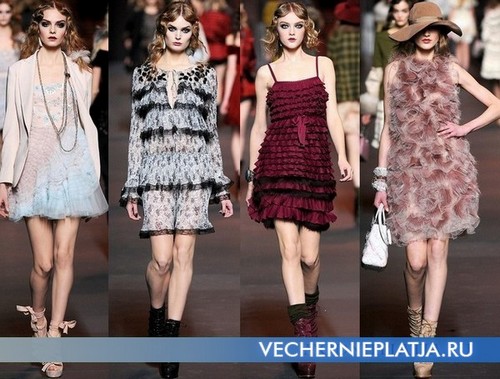 Короткое платье с воланами, коллекция Осень-Зима 2011-2012 Christian Dior