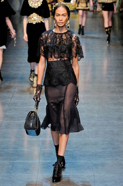 Черное кружевное платье от Dolce & Gabbana, осень-зима 2012-2013