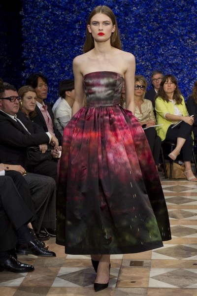 Платье с юбкой колокол на осень 2012, Christian Dior