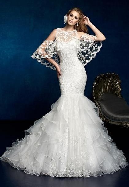 Кружевное длинное свадебное платья 2014 фасона русалка