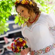 Платья в украинском стиле – единство традиций и модных веяний
